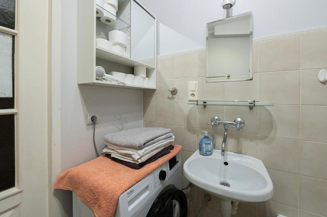 Studio In City Centre Free Parking Łódź Zewnętrze zdjęcie
